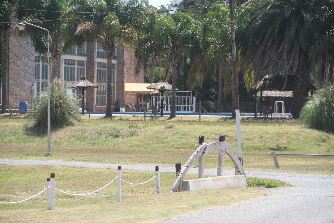 Casa Club En El Nautico Timon Lujan (Buenos Aires)