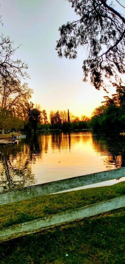 Casa Club En El Nautico Timon Lujan (Buenos Aires)
